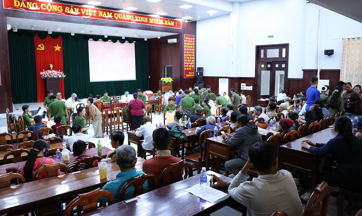Quang cảnh buổi lẫy mẫu ADN