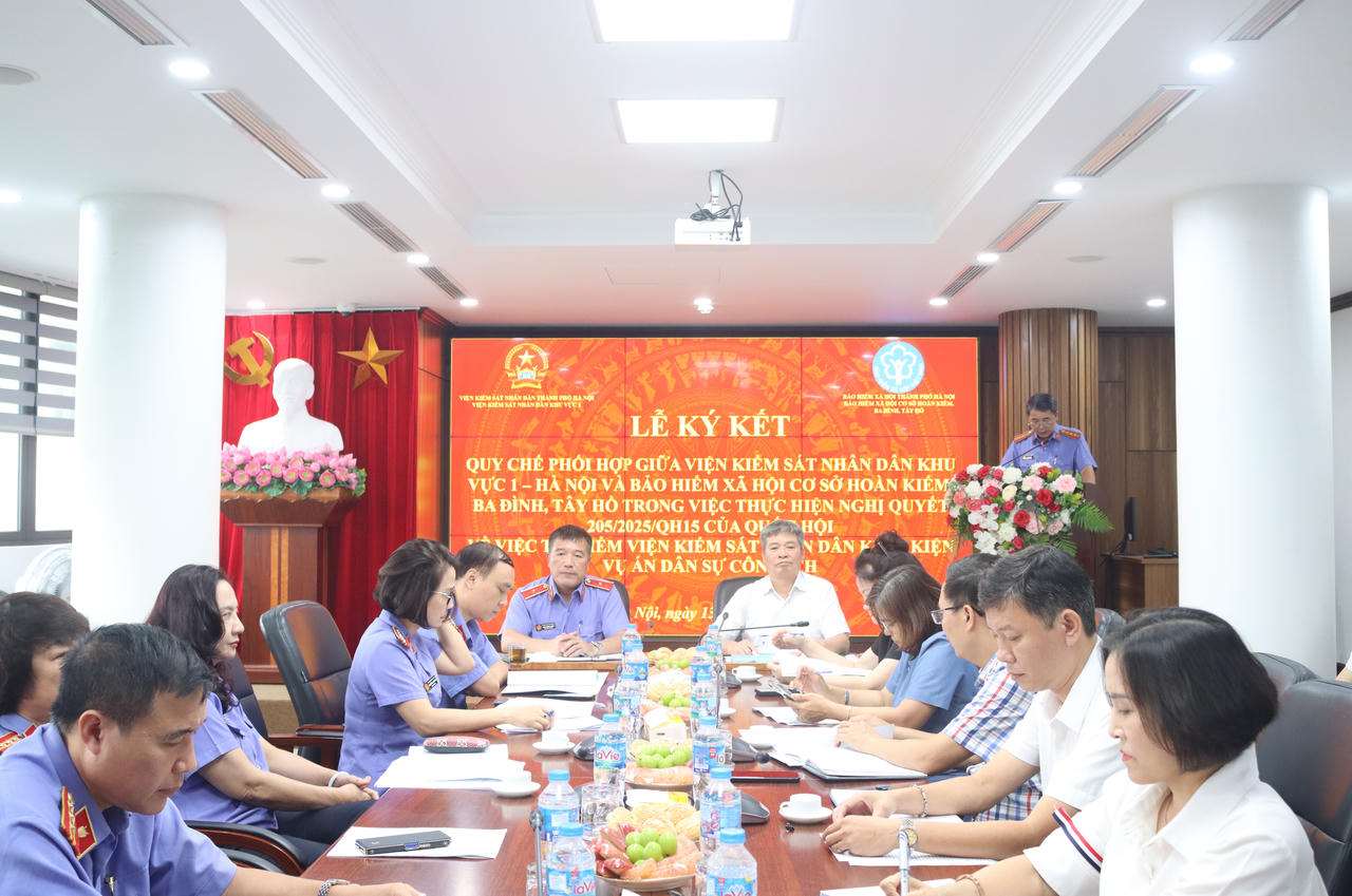 Ký quy chế phối hợp thực hiện thí điểm viện kiểm sát khởi kiện vụ án dân sự công ích