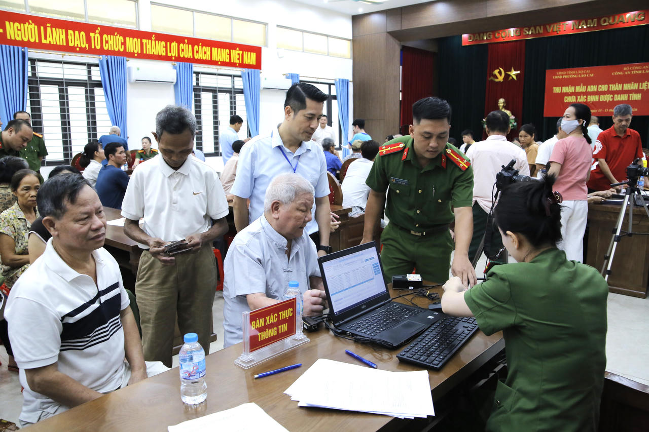 Lào Cai thu nhận hơn 3.400 mẫu ADN thân nhân liệt sĩ
