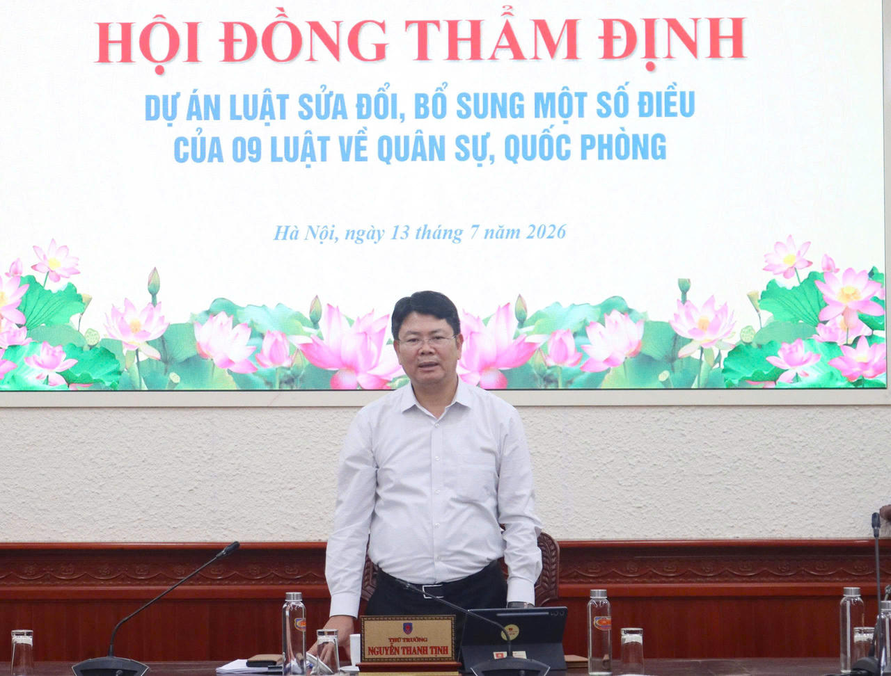 Thứ trưởng Nguyễn Thanh Tịnh phát biểu kết luận cuộc họp Hội đồng thẩm định.