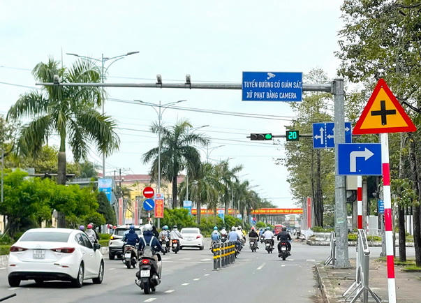 Camera giám sát phát huy hiệu quả, ý thức người tham gia giao thông Cà Mau nâng lên