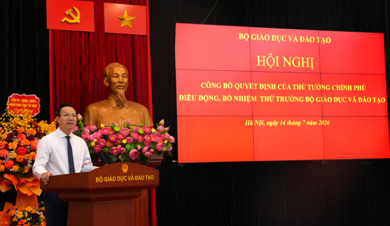 Tân Thứ trưởng Đoàn Trung Kiên phát biểu nhận nhiệm vụ