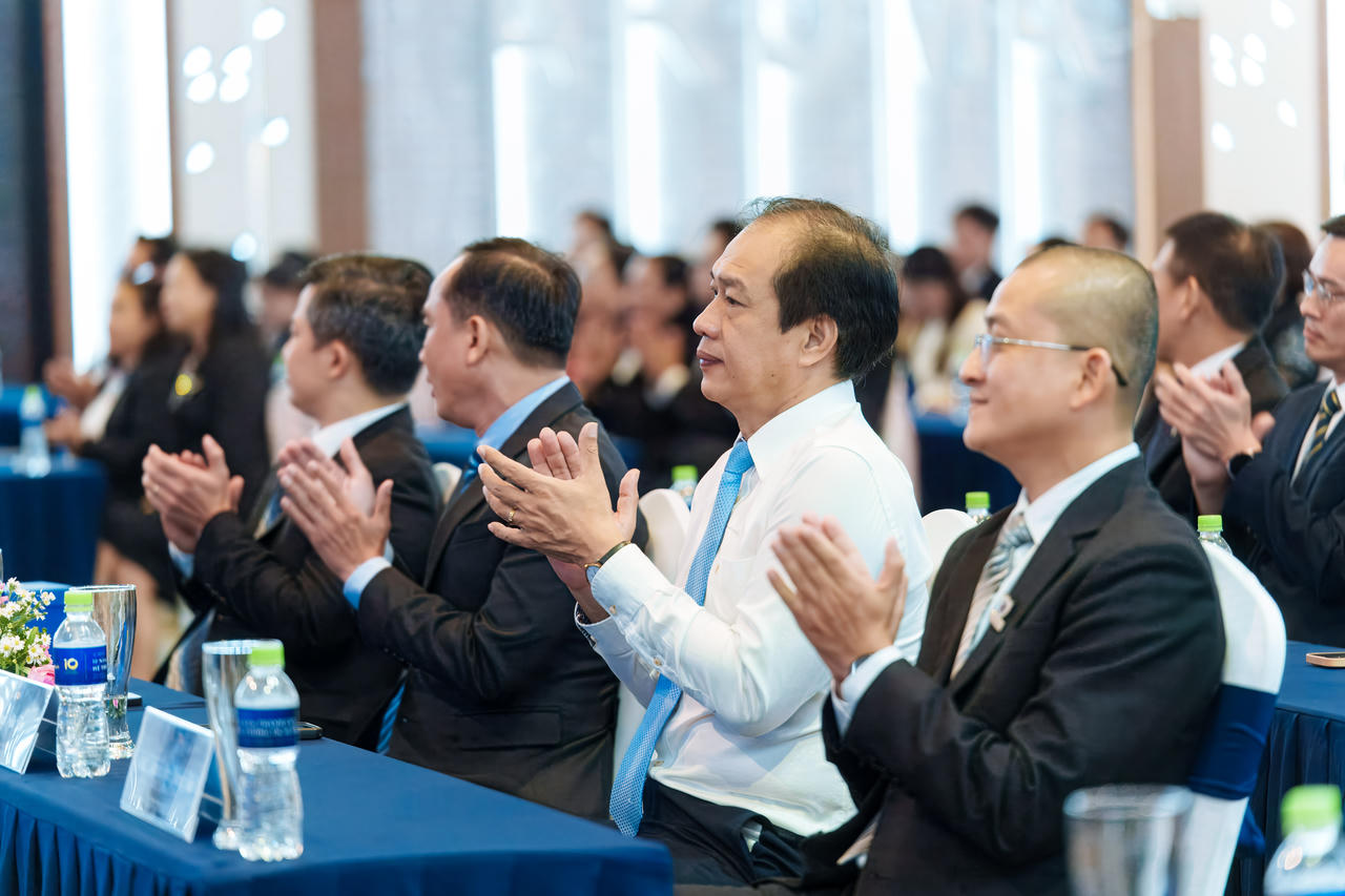 Chương trình có sự tham dự của ông Nguyễn Hữu Tâm – Trưởng phòng Quản lý cơ sở giáo dục ngoài công lập Sở GD&ĐT TPHCM, cùng đông đảo đại biểu, Lãnh đạo Tập đoàn Nguyễn Hoàng và các đối tác chiến lược của Hệ thống UK