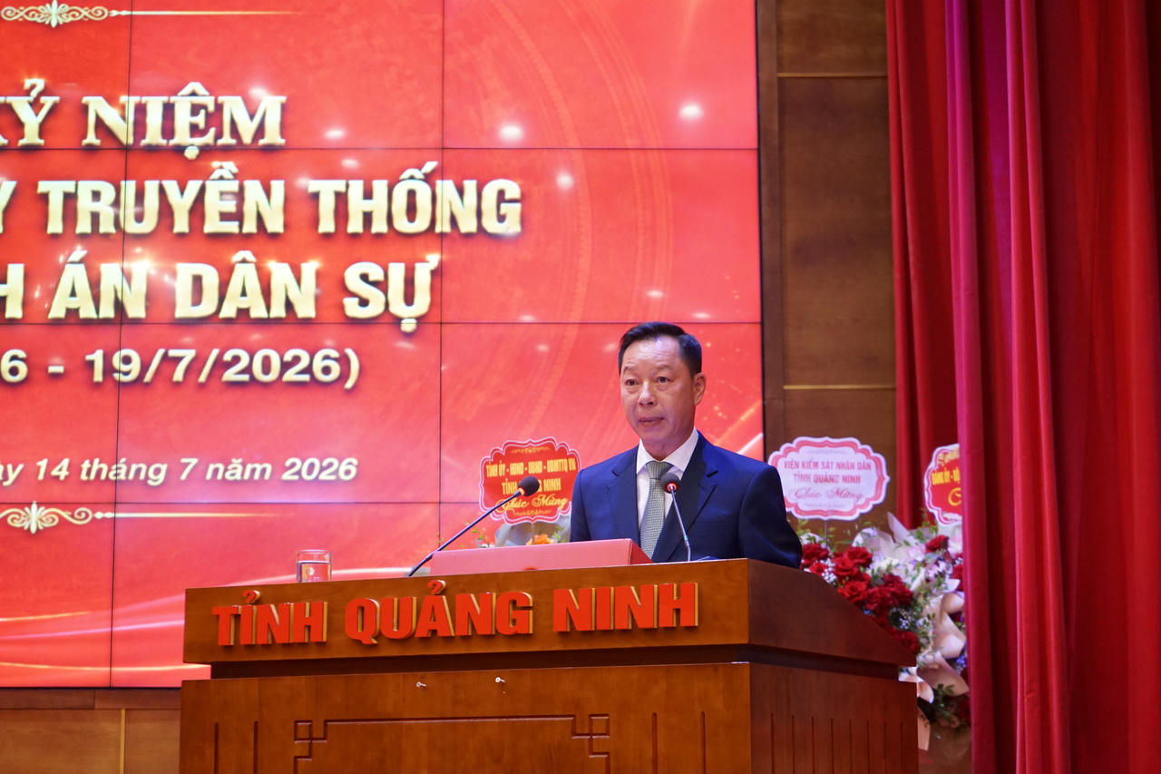 Ông Lê Văn Ánh – Phó Chủ tịch UBND tỉnh Quảng Ninh, Trưởng Ban Chỉ đạo Thi hành án dân sự tỉnh, phát biểu tại Lễ kỷ niệm.