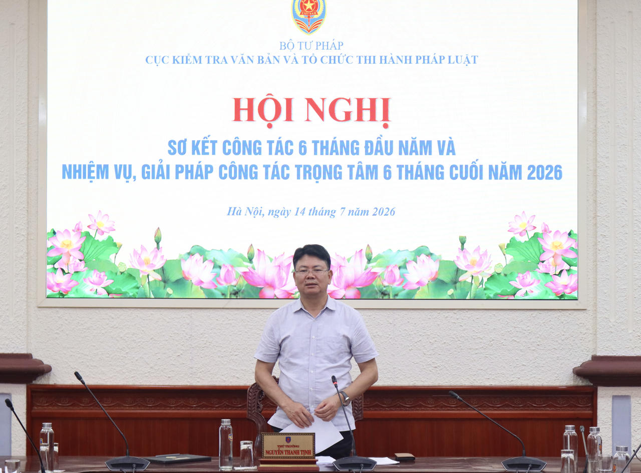 Thứ trưởng Nguyễn Thanh Tịnh phát biểu chỉ đạo tại hội nghị.