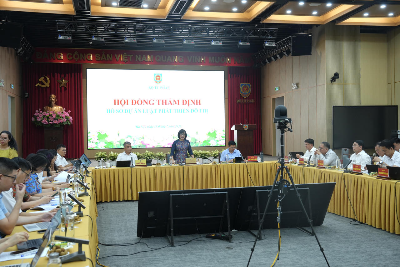 Hoàn thiện dự án Luật Phát triển đô thị, tạo cơ sở pháp lý cho các đô thị đặc biệt
