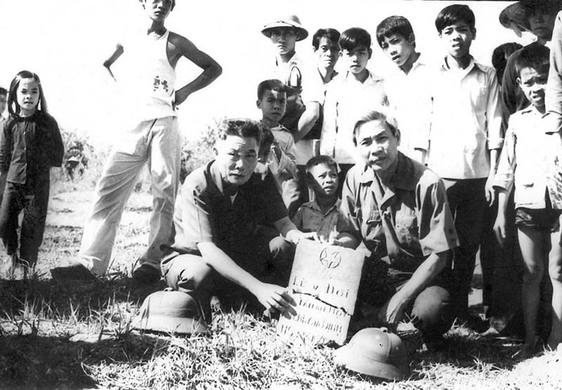 Đồng chí Trần Bạch Đằng: Nhà lãnh đạo gắn bó mật thiết với nhân dân, bám sát thực tiễn cách mạng