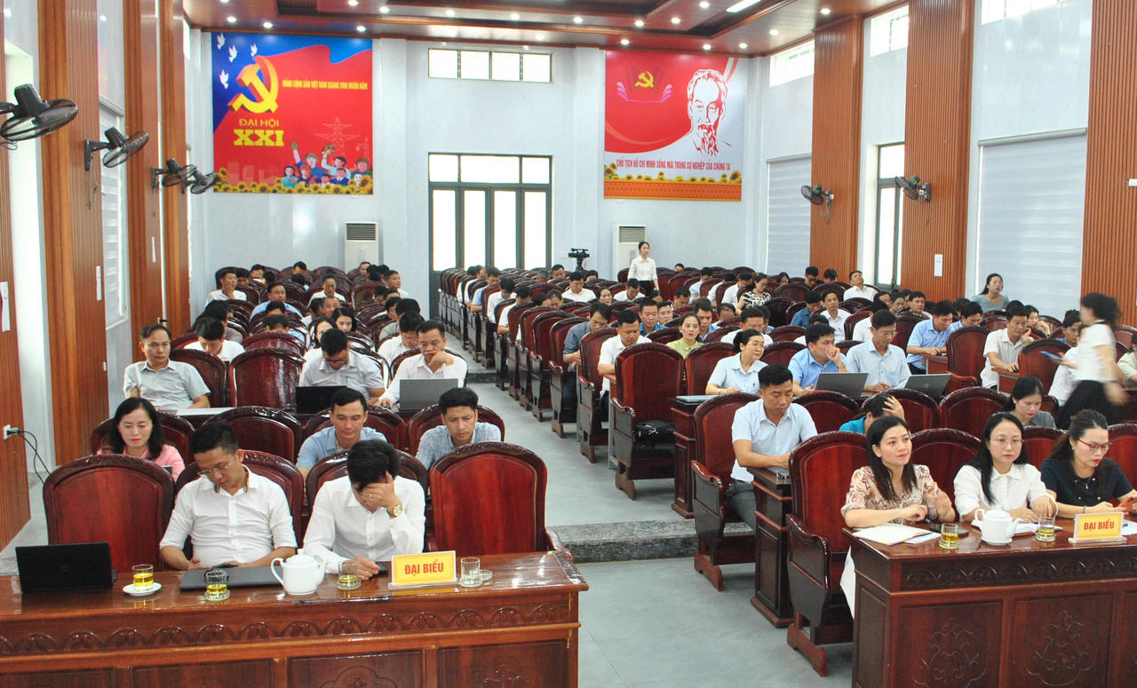 Tham dự hội nghị có lãnh đạo 69 xã, phường trên địa bàn phụ trách lĩnh vực tư pháp.