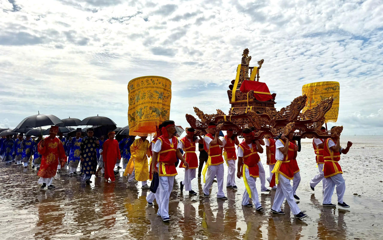 Lễ hội Đình Trà Cổ - cầu nối truyền thống và hiện đại nơi địa đầu Đông Bắc Tổ quốc