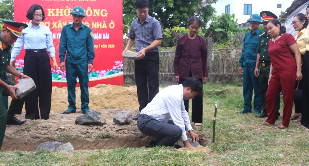 Quảng Trị đồng loạt khởi công nhà ở cho người có công và đối tượng chính sách