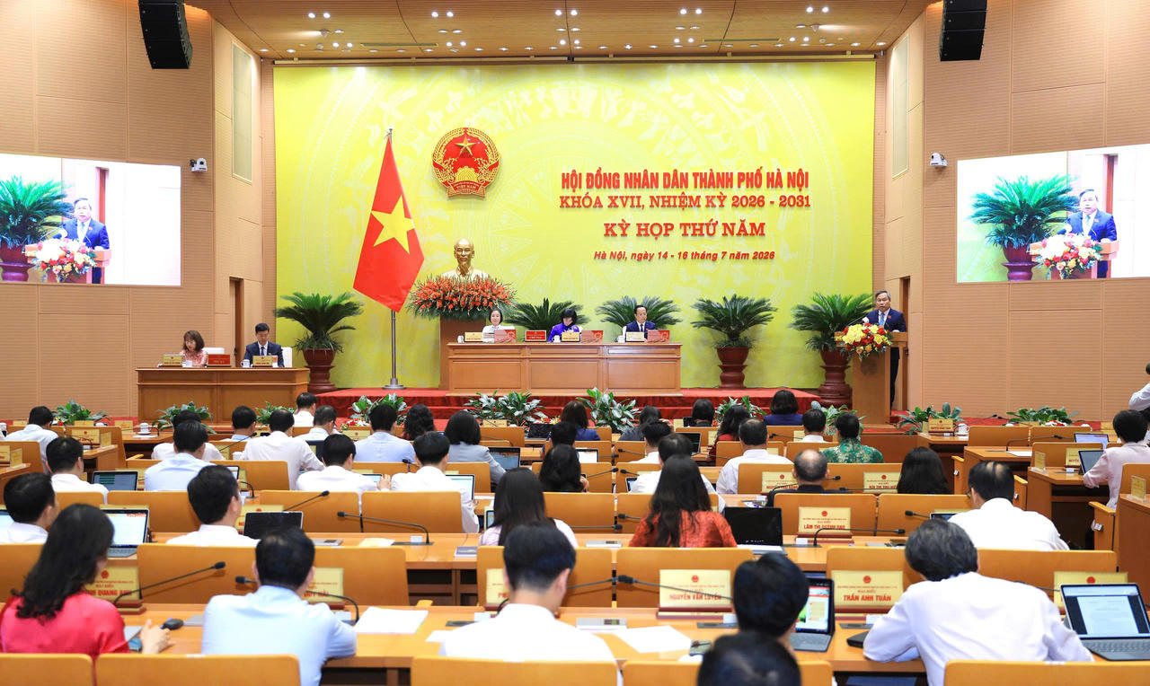 Quang cảnh phiên họp.
