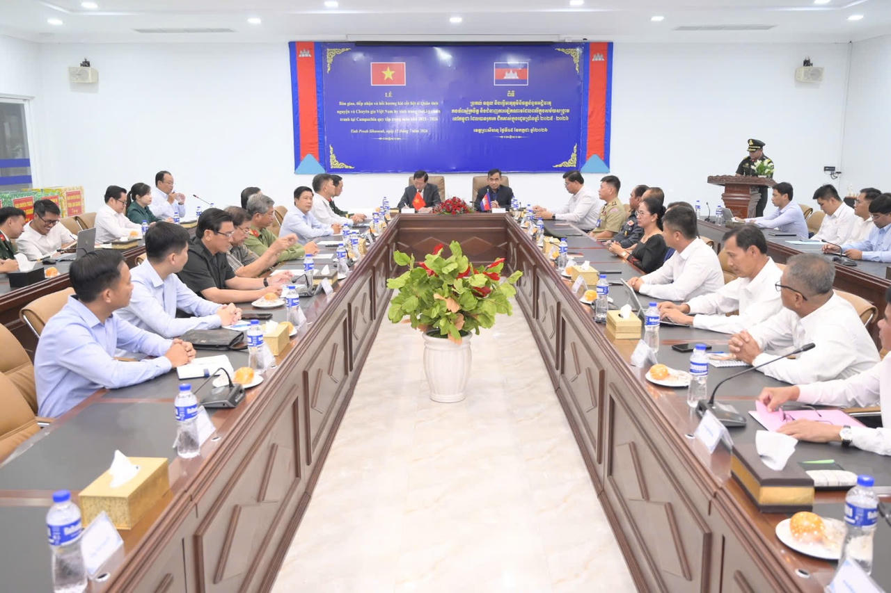 Quang cảnh buổi ký kết