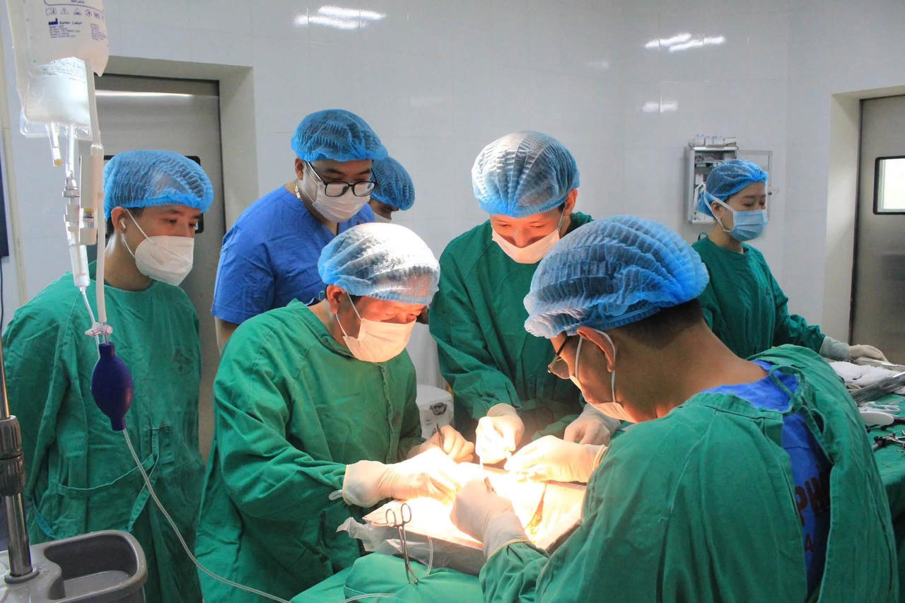 Việc triển khai thành công kỹ thuật ghép thận ngay tại Lào Cai mở ra cơ hội điều trị cho nhiều bệnh nhân suy thận mạn giai đoạn cuối trên địa bàn và khu vực lân cận.