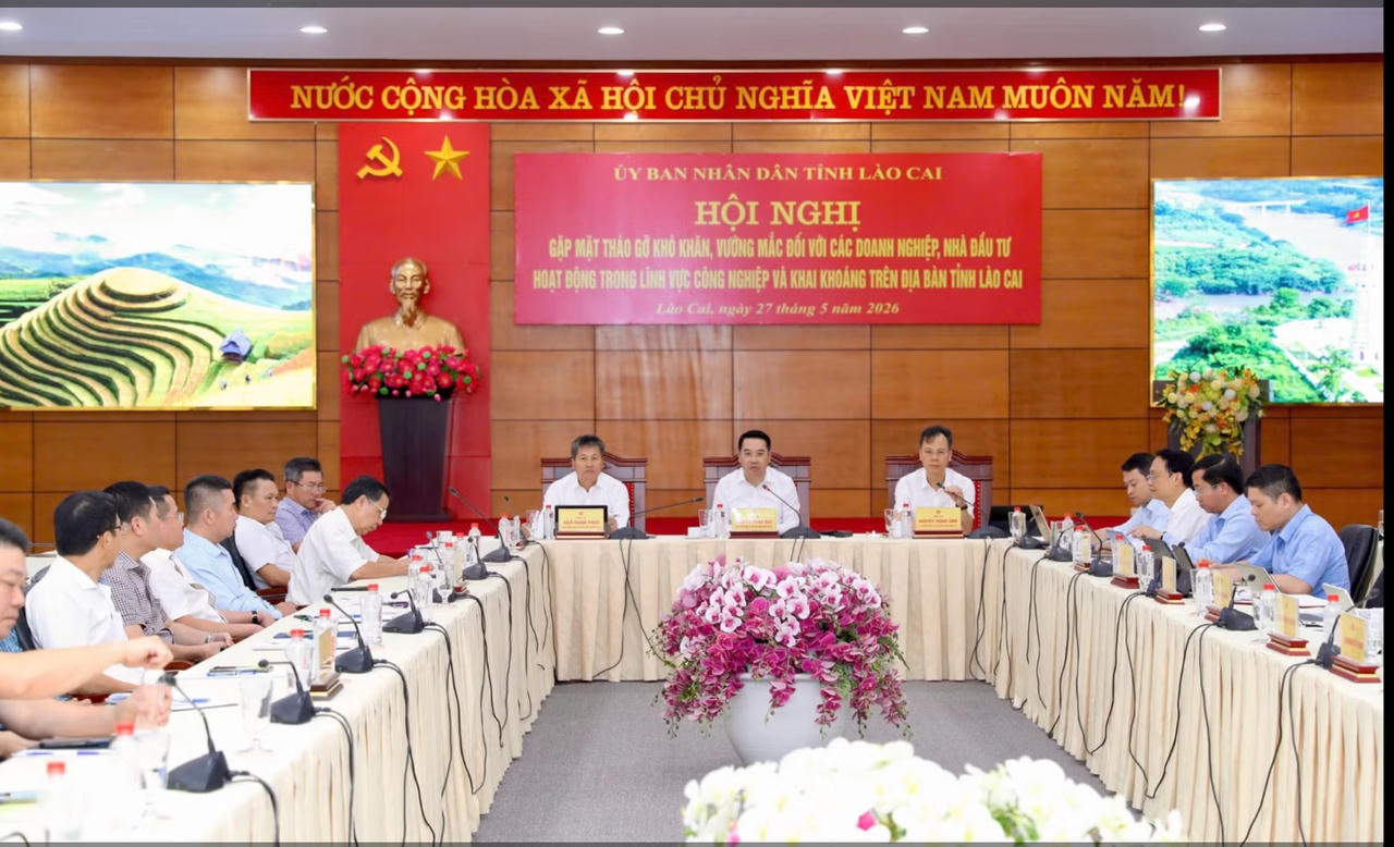 Lãnh đạo tỉnh Lào Cai gặp mặt tháo gỡ khó khăn, vướng mắc đối với các doanh nghiệp, nhà đầu tư hoạt động trong lĩnh vực công nghiệp và khai khoáng.
