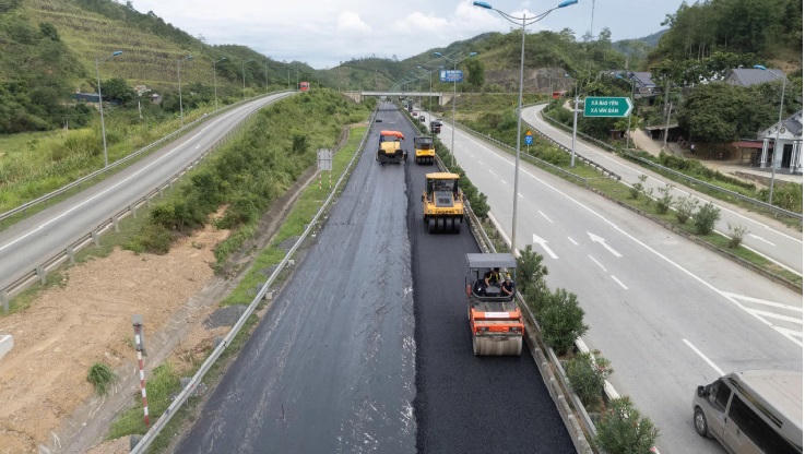 Dự án mở rộng đoạn Yên Bái - Lào Cai thuộc tuyến cao tốc Nội Bài - Lào Cai khi hoàn thành, dự án sẽ nâng cao năng lực khai thác tuyến cao tốc Nội Bài - Lào Cai, đáp ứng nhu cầu vận tải ngày càng tăng trên hành lang kinh tế Côn Minh - Lào Cai - Hà Nội - Hải Phòng.