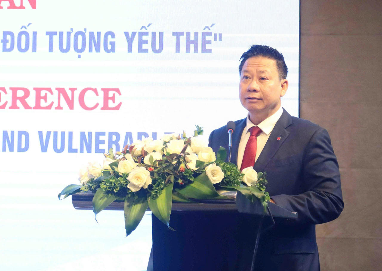Thứ trưởng Bộ Tư pháp Nguyễn Thanh Ngọc phát biểu khai mạc Hội nghị.