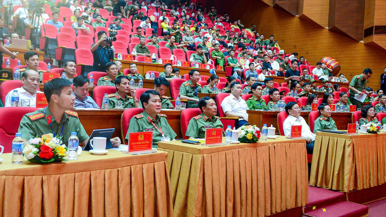 Quang cảnh hội thi.