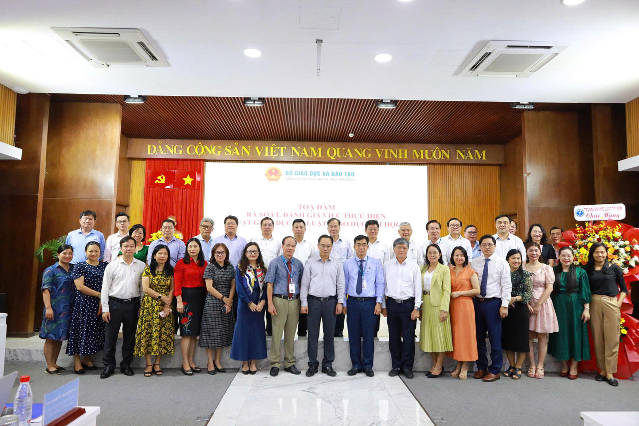 ULAW là địa chỉ quen thuộc diễn ra các hội thảo, hội nghị tham vấn về pháp luật, chính sách