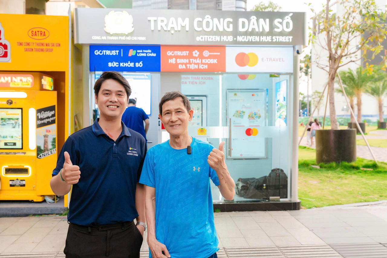 Long Châu cùng Trạm Công dân số đang góp phần đưa công nghệ số, y tế thông minh ngày càng “bám rễ sâu”, phục vụ thiết thực cho đời sống. Ảnh: H.Khánh