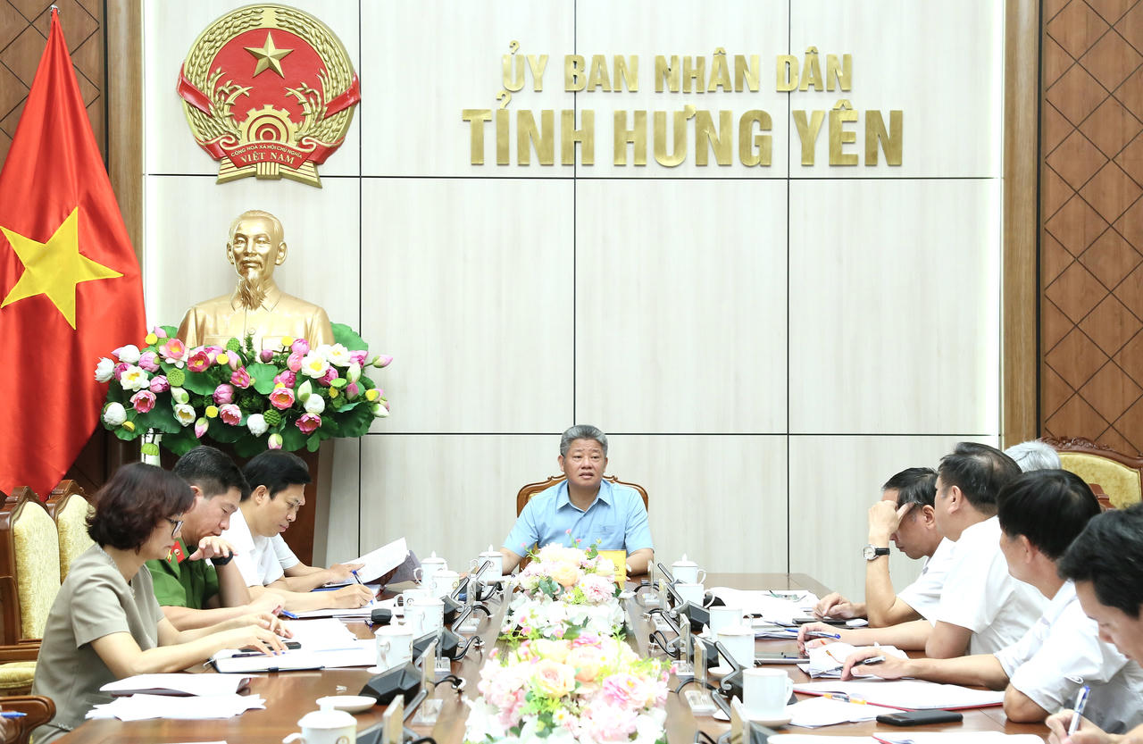 Hưng Yên đẩy nhanh cấp phép mỏ cát, phấn đấu cơ bản không còn hộ nghèo trong năm 2026
