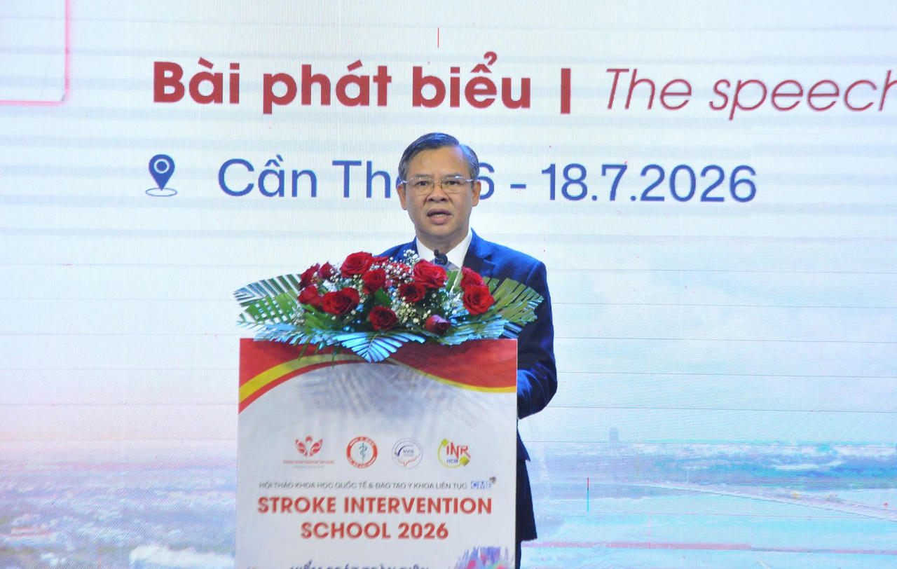 Ông Trương Cảnh Tuyên - Phó Bí thư Thành ủy, Chủ tịch UBND TP Cần Thơ phát biểu tại hội nghị. (Ảnh: HV)