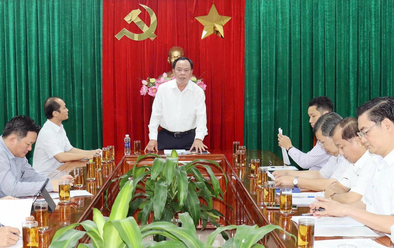 Phó Bí thư Thành ủy Đồng Nai Võ Tấn Đức chủ trì buổi làm việc ngày 16/7. Ảnh: Báo Đồng Nai