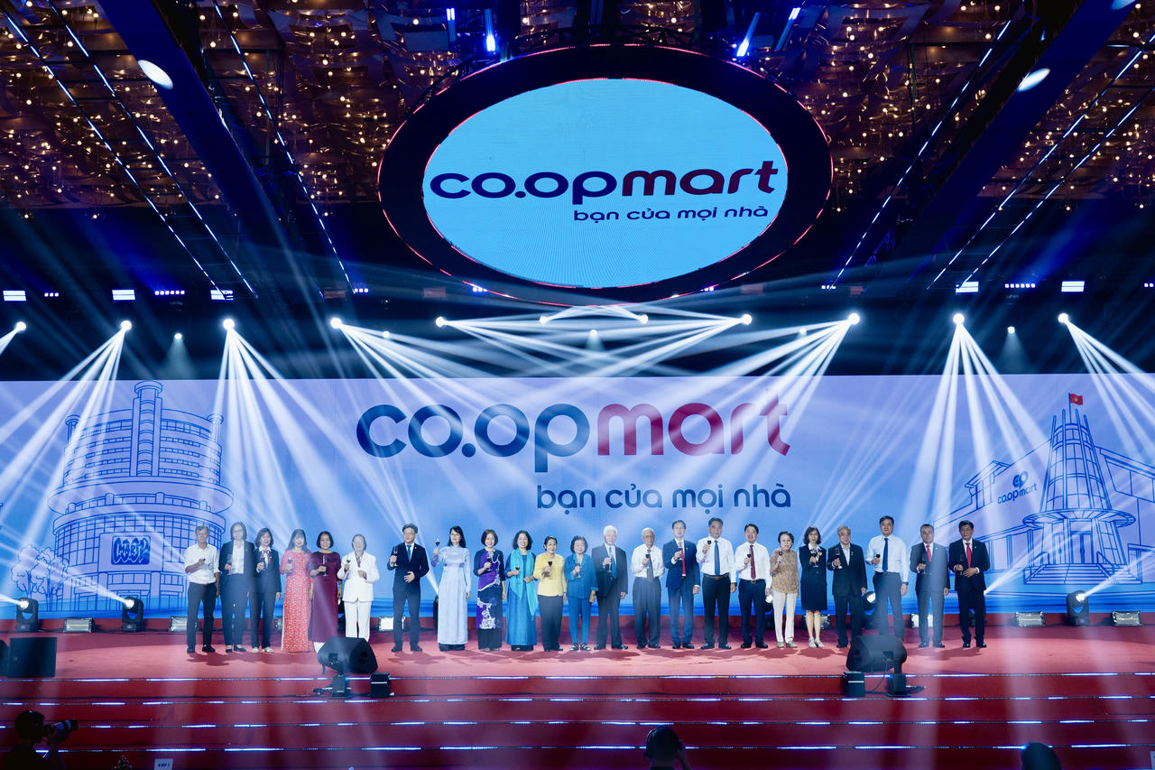 Tuổi 30, Co.opmart khoác 'áo mới' nâng tầm trải nghiệm mua sắm