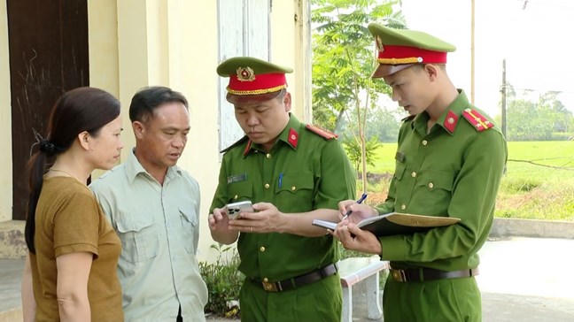 Giám sát việc thực hiện chức trách, nhiệm vụ của Công an cấp xã