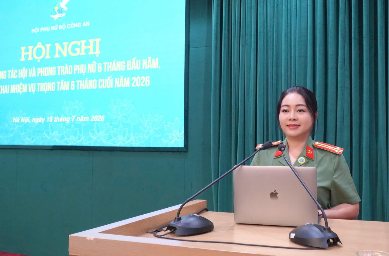 Thượng tá Đào Thị Thu Huyền