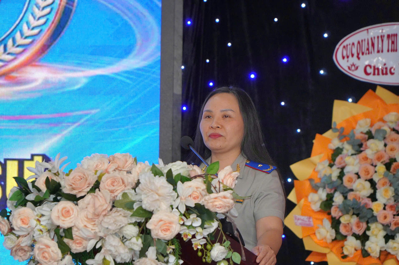 Phó Cục trưởng Cục Quản lý THADS Nguyễn Thị Hoàng Giang ghi nhận và biểu dương những nỗ lực, kết quả mà hệ thống THADS Đồng Nai đạt được trong thời gian qua (Ảnh: An Nhơn)