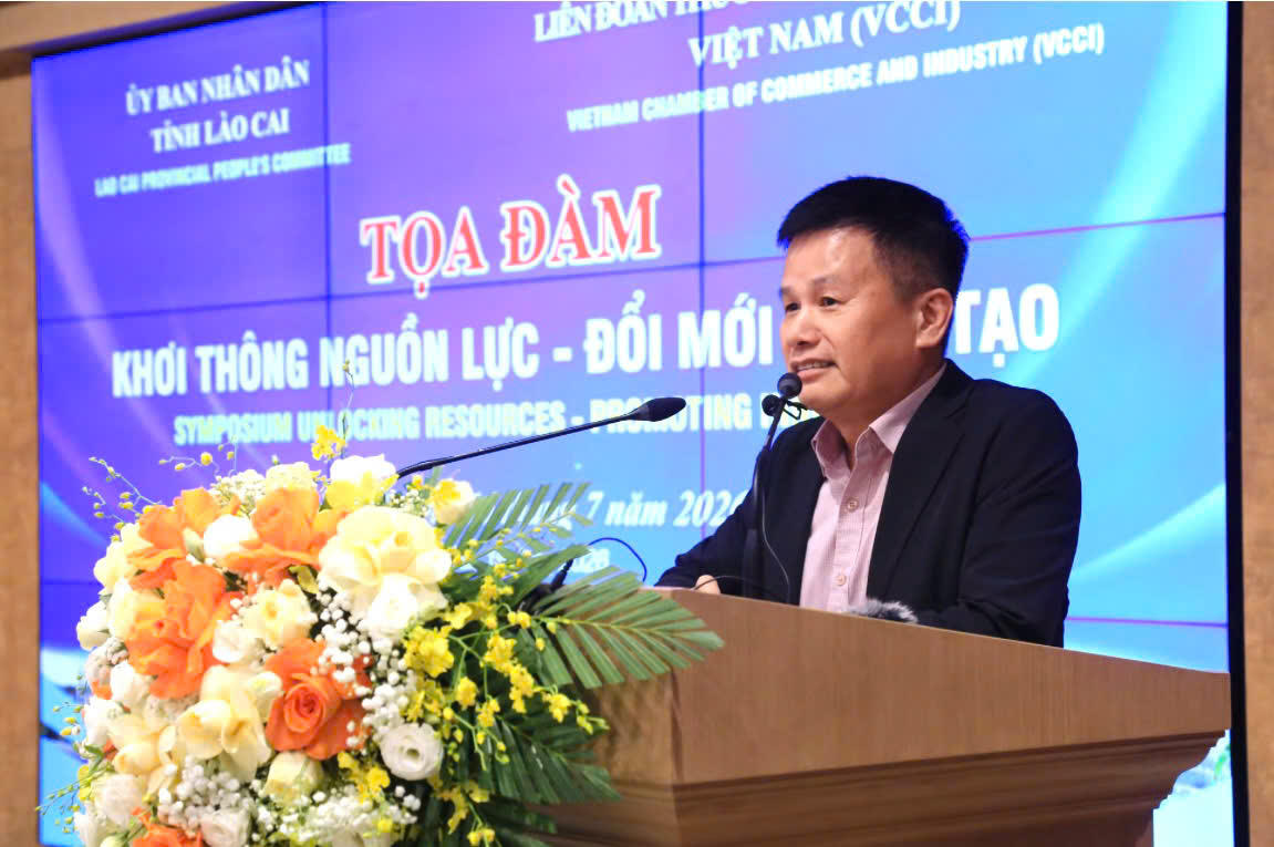 Ông Phạm Hồng Điệp - Chủ tịch HĐQT Công ty Cổ phần Shinec phát biểu tại buổi tọa đàm (Ảnh: Nguyễn Hải).