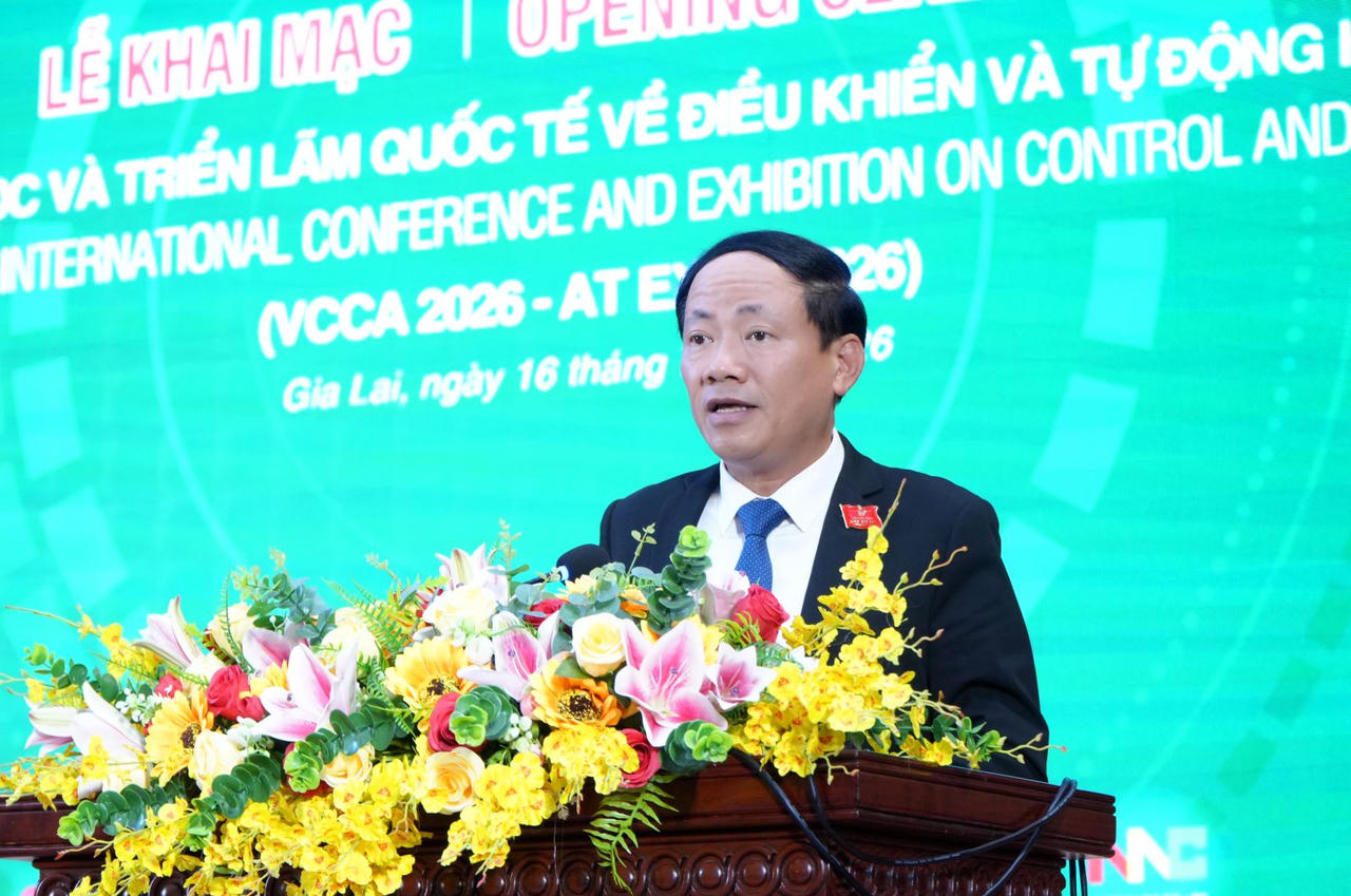 Ông Phạm Anh Tuấn - Chủ tịch UBND tỉnh Gia Lai phát biểu tại hội nghị. (Ảnh: KL)