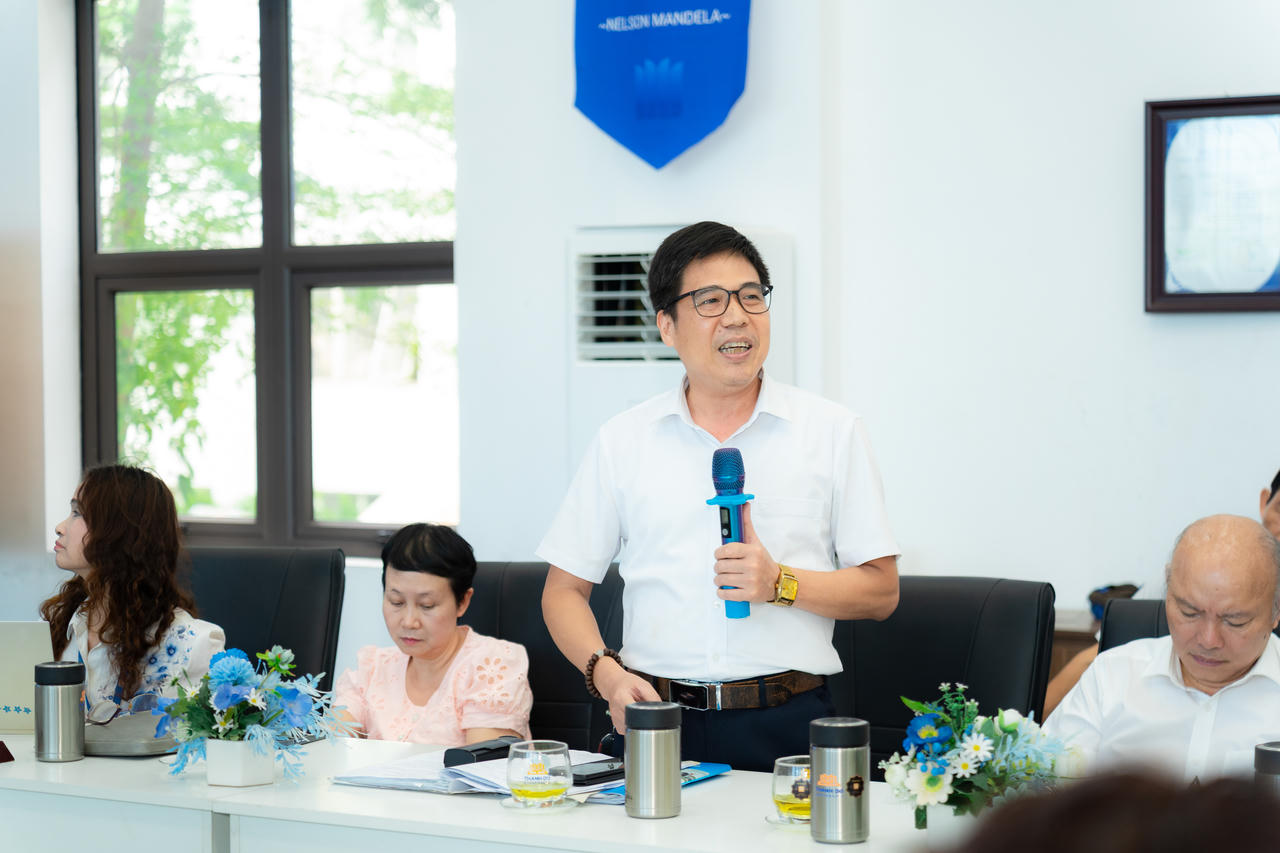 TS. Luật sư Lưu Bình Dương, Giám đốc Công ty luật TNHH Đại Phúc Việt (Đoàn luật sư tỉnh Thái Nguyên) thảo luận tại Hội thảo.