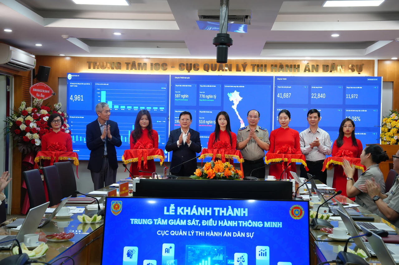 Thi hành án dân sự: Hết lòng vì Nhân dân phục vụ