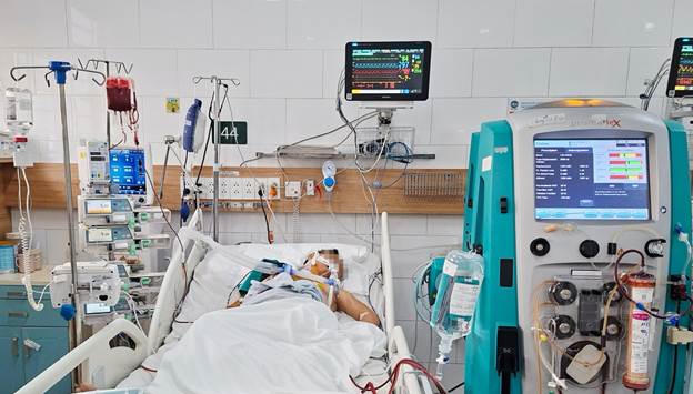 Nguy kịch sau khi uống 5 lọ thuốc mua theo lời truyền miệng