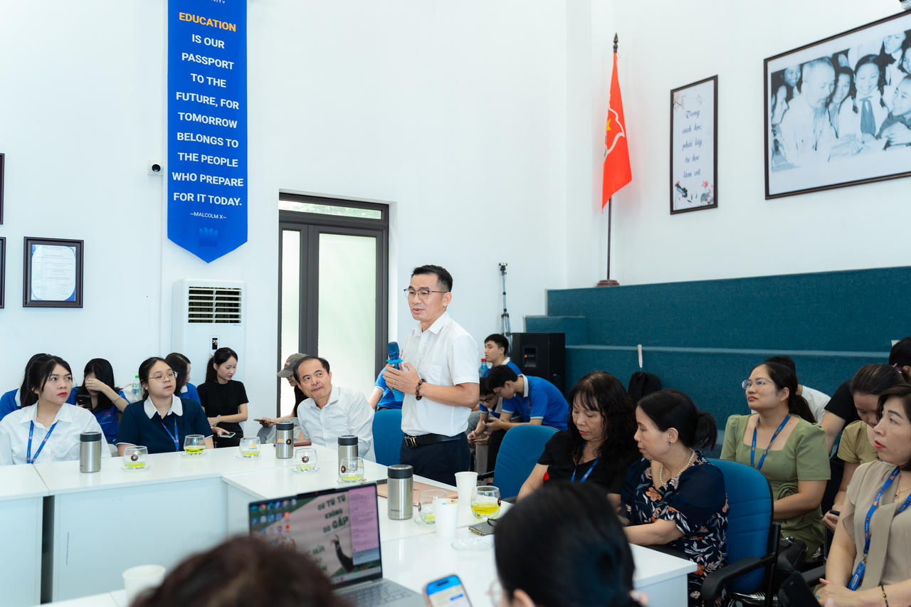 Trường Đại học Thành Đô kết nối học thuật và thực tiễn trong xây dựng hệ thống pháp luật kiến tạo phát triển