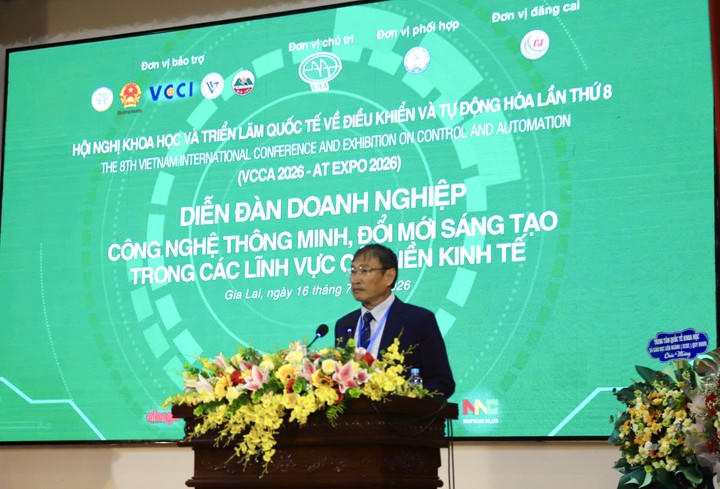 GS. Lê Hùng Lân, Phó Chủ tịch Hội Tự động hóa Việt Nam phát biểu tại Diễn đàn (Ảnh: MST)