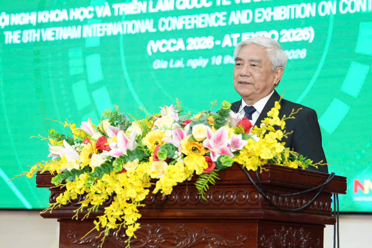 TS. Nguyễn Quân, Chủ tịch Hội Tự động hóa Việt Nam phát biểu khai mạc tại VCCA 2026 (Ảnh: MST)