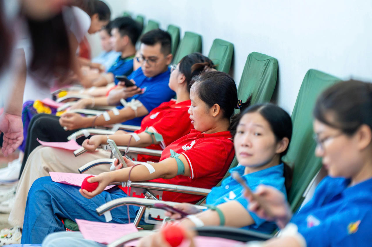Quảng Ninh khai mạc Hành trình Đỏ 2026, thu 883 đơn vị máu
