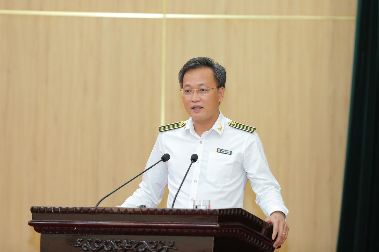 Tổng Kiểm toán nhà nước Nguyễn Hữu Nghĩa phát biểu tại Hội nghị.
