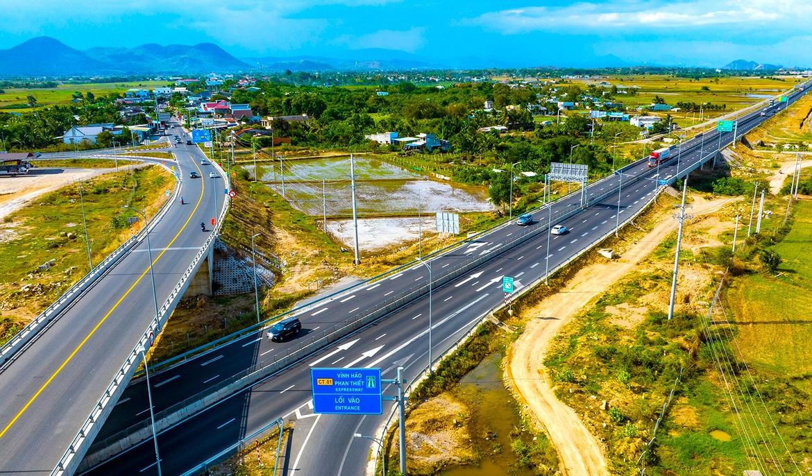 Bộ Xây dựng: Đề xuất 6 tiêu chí xét thứ tự ưu tiên đầu tư mở rộng cao tốc