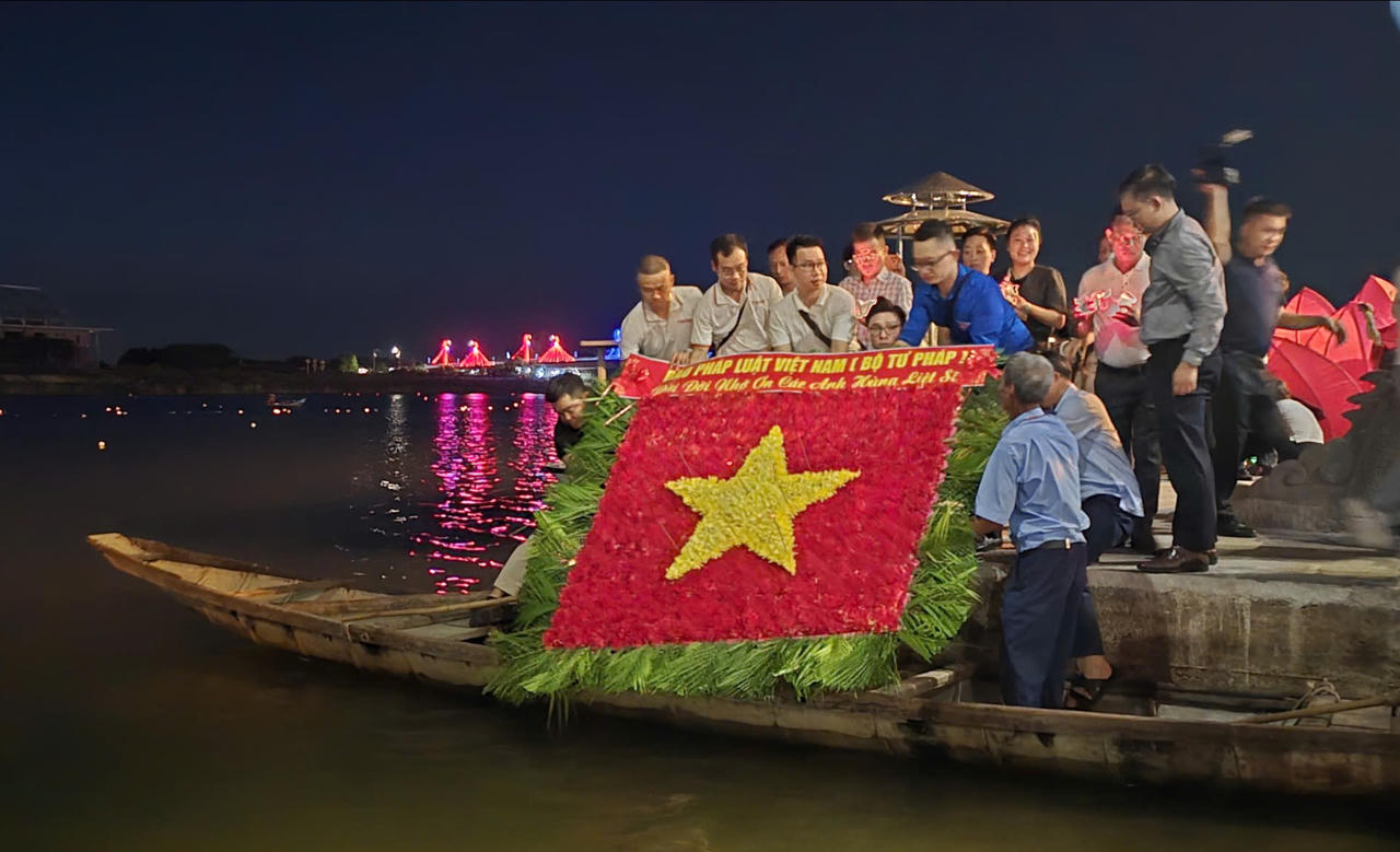 Chạm tay vào dòng Thạch Hãn huyền thoại