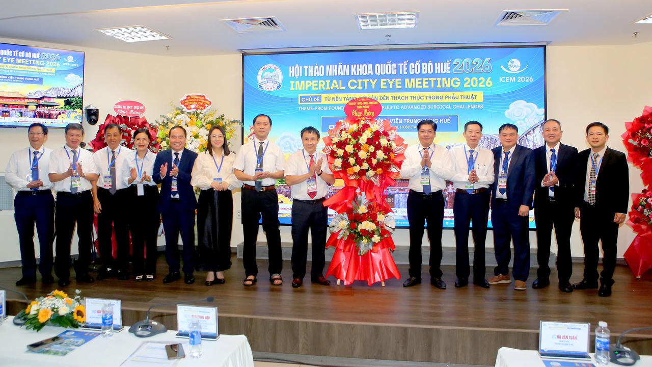 Hơn 200 chuyên gia Nhãn khoa trong và ngoài nước dự hội thảo Nhãn khoa Quốc tế Cố đô Huế lần thứ 7