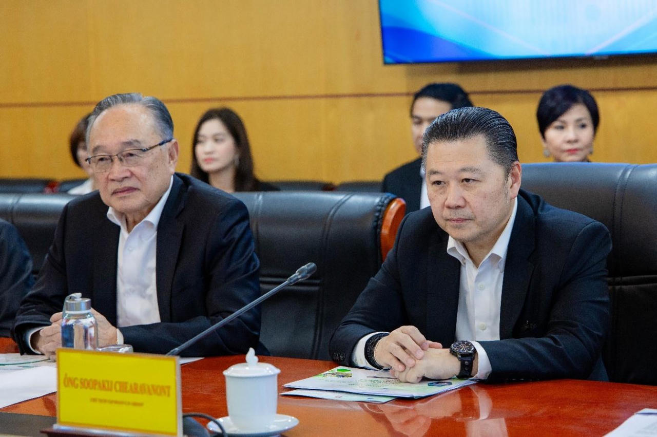 Ông Soopakij Chearavanont, Chủ tịch Tập đoàn C.P., tại buổi làm việc với Bộ Nông nghiệp và Môi trường ngày 10/7/2026. Ảnh: C.P. Việt Nam