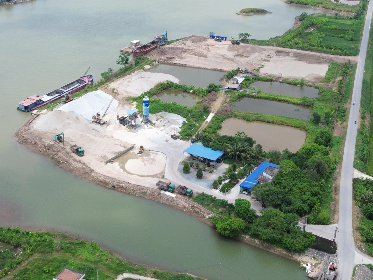 Ninh Bình: Triển khai rà soát, kiểm tra xử lý các bến, bãi trái phép ven sông