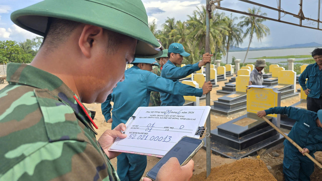 Tại tỉnh Gia Lai, đến ngày 17/7, các lực lượng đã khai quật 2.705 phần mộ tại 19 nghĩa trang liệt sĩ. (Ảnh: HQ)