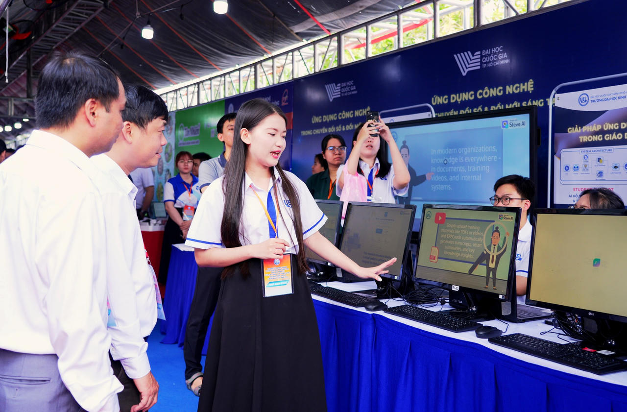 TP Hồ Chí Minh dự kiến hỗ trợ tiền thu hút, phát triển nhân tài công nghệ số, trí tuệ nhân tạo