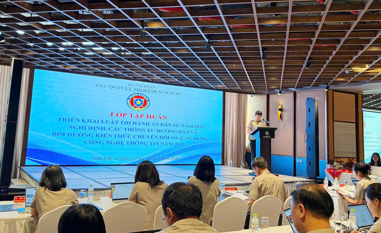 Đoàn Thi hành án dân sự Thành phố Hồ Chí Minh tham dự khai mạc Lớp tập huấn triển khai Luật Thi hành án dân sự năm 2025 và bồi dưỡng kiến thức chuyển đổi số