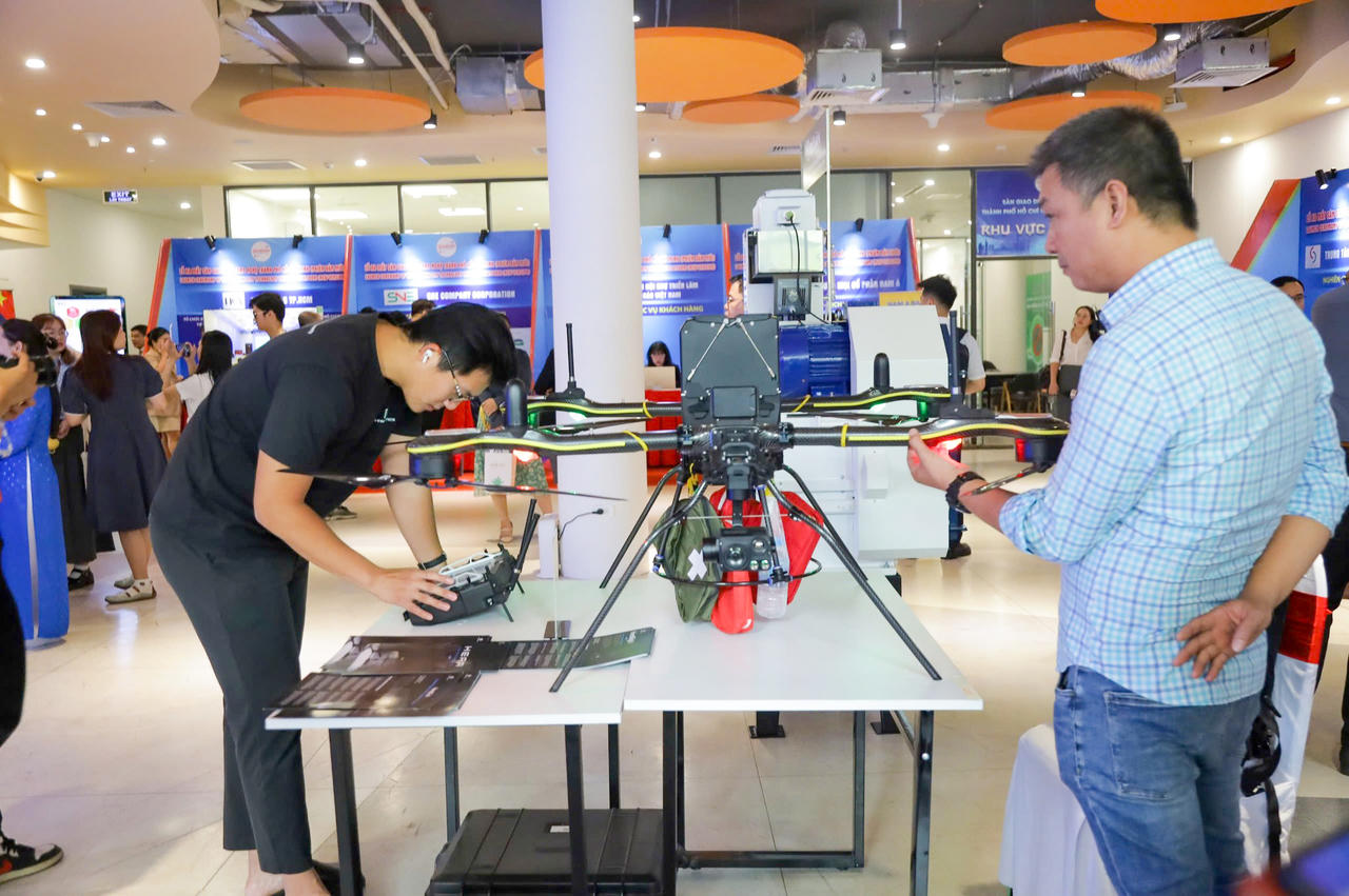 Thành phố xác định các dự án nghiên cứu, thiết kế, sản xuất, lắp ráp, kiểm định chip bán dẫn; phát triển hệ thống trí tuệ nhân tạo... là những hạt nhân của hệ sinh thái công nghiệp công nghệ cao. Ảnh: TG.