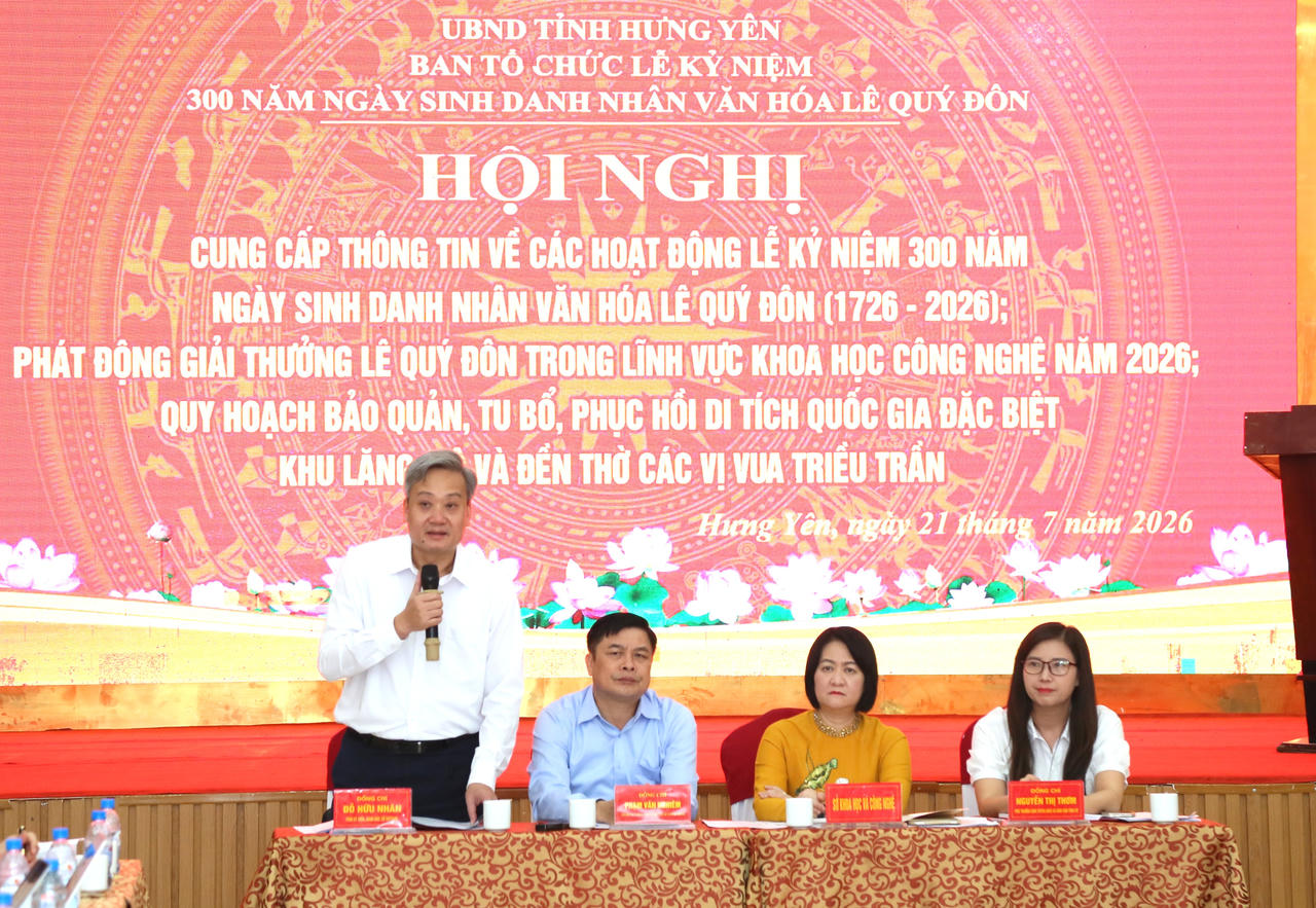 Giám đốc Sở Văn hóa, Thể thao và Du lịch Hưng Yên Đỗ Hữu Nhân phát biểu tại hội nghị (Ảnh: PV)